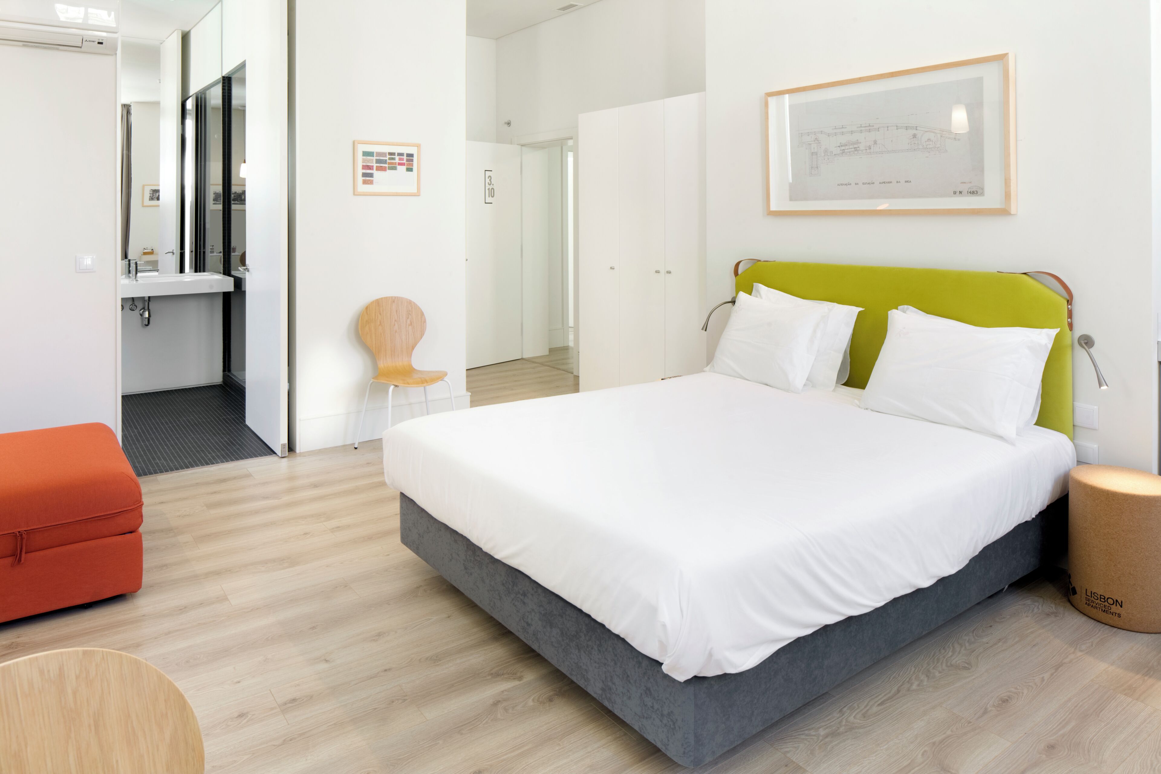 Superior Studio | In-room safe, soundproofing, iron/ironing board, cribs/infant beds