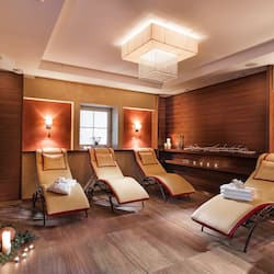 Couples treatment room(s), sauna, steam room, body treatments