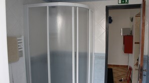Casa, 3 habitaciones | Baño