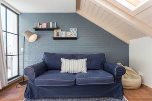 城市公寓, 简易厨房, 庭院景观 | 高档床上用品、客房内保险箱、特色装修、办公桌