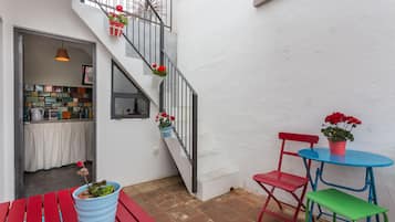 Se ofrece un desayuno continental (8.00 EUR por persona)