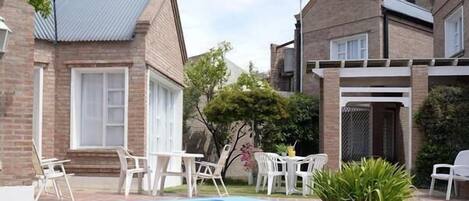 Piscine extérieure (ouverte en saison)