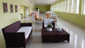 2 bares o lounges, bar junto a la alberca, bar en la playa