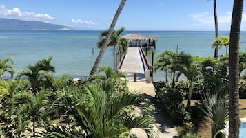 Beach bar