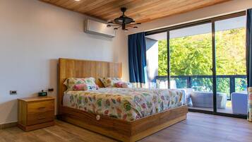 Superior Villa | 1 bedroom, down comforters, WiFi (free), bed sheets