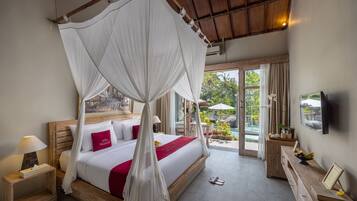 Suite, Pool Access (with Daily Afternoon Tea) | Egyptian cotton sheets, premium bedding, down comforters, pillowtop beds