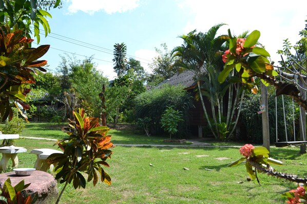 Property grounds - Pai Porpeang Guesthouse (Pai)