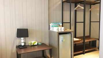 Rom – deluxe | Dundyner, skrivebord, lydisolert og wi-fi (inkludert)