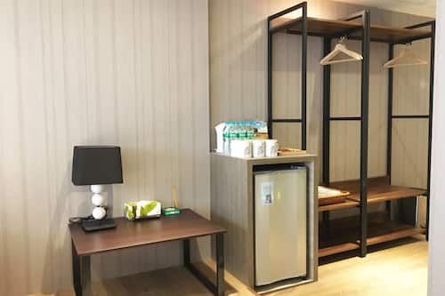 华丽客房 | 羽绒被、办公桌、隔音、免费 WiFi