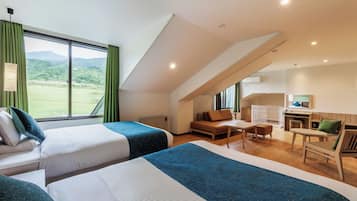 Habitación familiar, para no fumadores | Camas con efecto memoria y caja de seguridad en la habitación