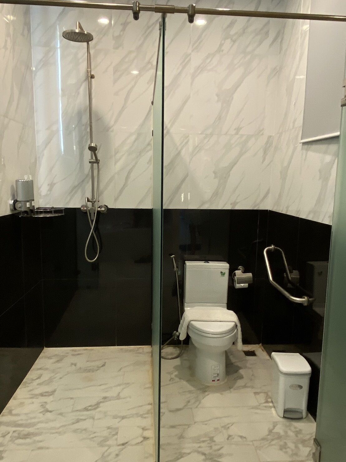 family villa, 2 bedrooms, private pool, hill view | bathroom | separate bathtub and shower, deep-soaking bathtub, free toiletries