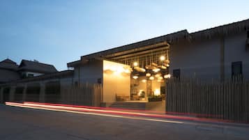 Standard Villa | Minibar, in-room safe, blackout curtains, soundproofing