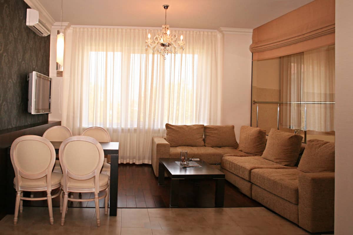 套房 | 客廳 | 電視