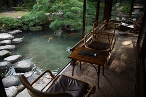 本館 105号室 沢潟 露天風呂付き和室 | ガーデン ビュー