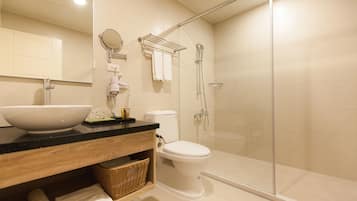 Shower, rainfall showerhead, eco-friendly toiletries, hair dryer