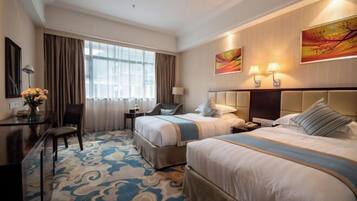 Cots/infant beds, wheelchair access