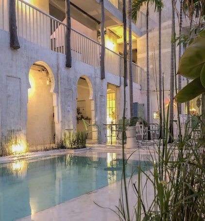 Outdoor pool, sun loungers