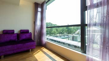 沐雲六人觀景房 | 起居區 | LCD 液晶電視