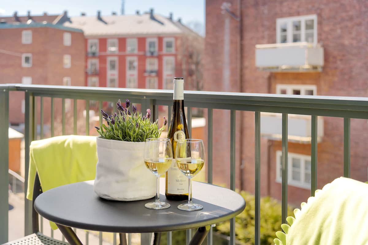 Standard Apartment, 1 Bedroom | 2 bedrooms, soundproofing, iron/ironing board, cribs/infant beds