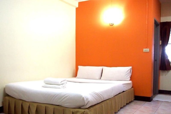 Standaard tweepersoonskamer, 1 kingsize bed | Een laptopwerkplek, gratis wifi, beddengoed