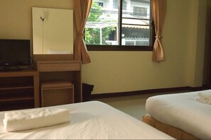 Chambre Standard avec lits jumeaux, 2 lits jumeaux | Commodité de la chambre