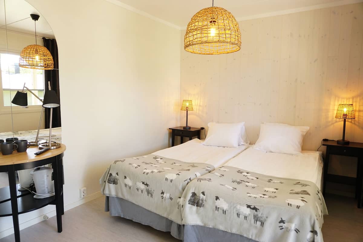Double room | 4 bedrooms, free WiFi, bed sheets