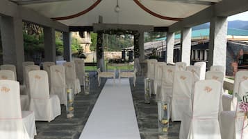 Indoor wedding