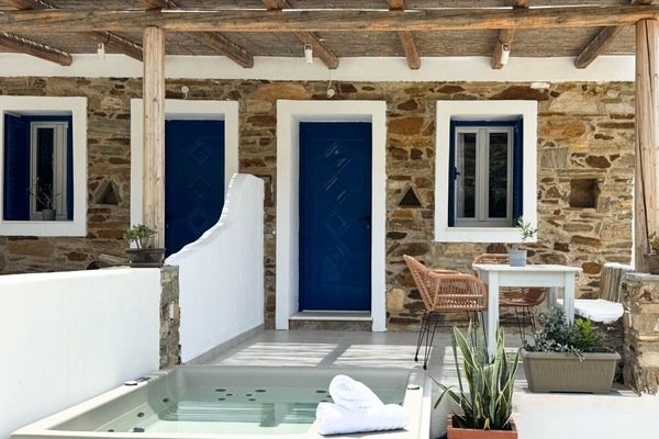 Apartment with Hot Tub | Terrace/patio