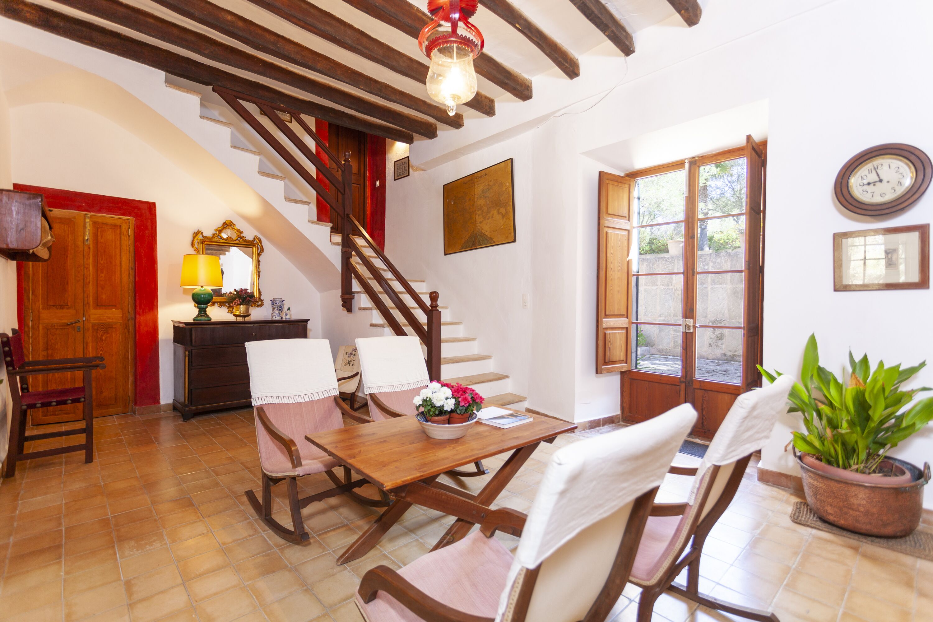 Tavanomainen studio, 1 makuuhuone | Oleskelualue | 22–tuumainen televisio, jossa satelliittikanavat