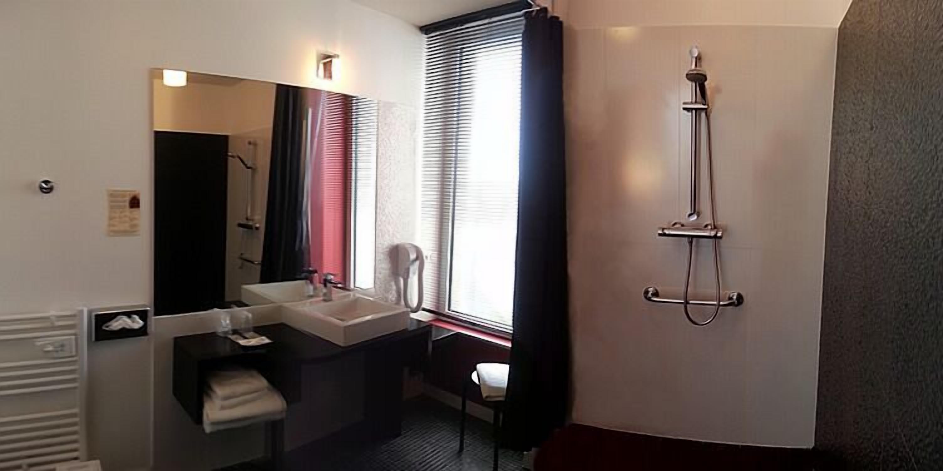 superior double room (stylia) | bathroom | free toiletries, hair dryer, towels