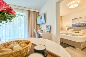 Apartamento (Modern) | Área de estar | TV 40 polegadas com canais a cabo