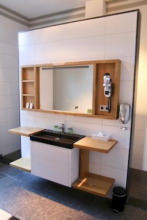 Free toiletries, hair dryer, towels