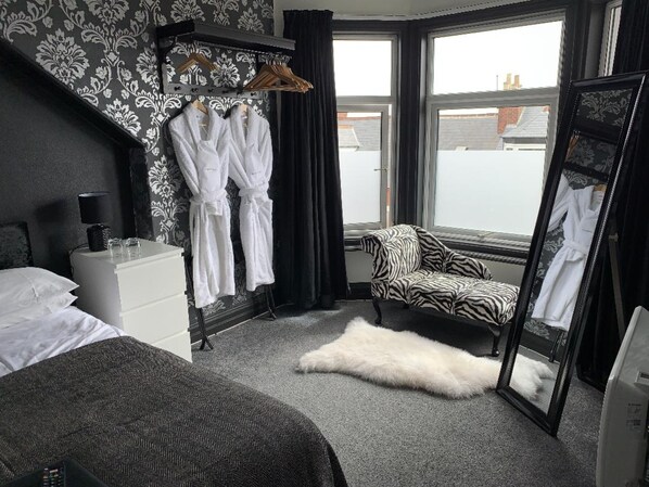 Miscellaneous - Kingsmere Guest House (South Shields)