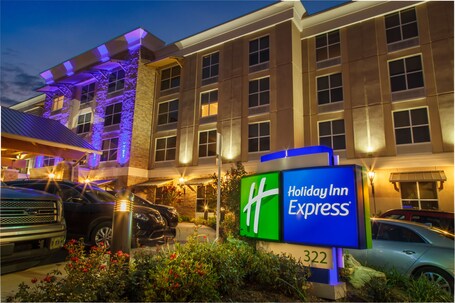 Holiday Inn Express Gatlinburg Downtown, an IHG Hotel - Image 19