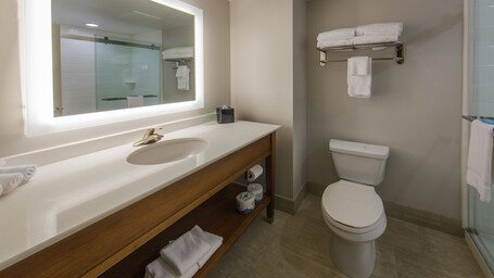 Holiday Inn Express Gatlinburg Downtown, an IHG Hotel - Image 35