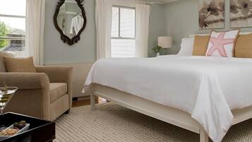 Deluxe Room, 1 King Bed | Premium bedding, in-room safe, iron/ironing board, cribs (free)