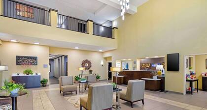 Best Western Plus Thornburg Inn & Suites