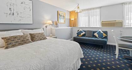 The Niantic Inn