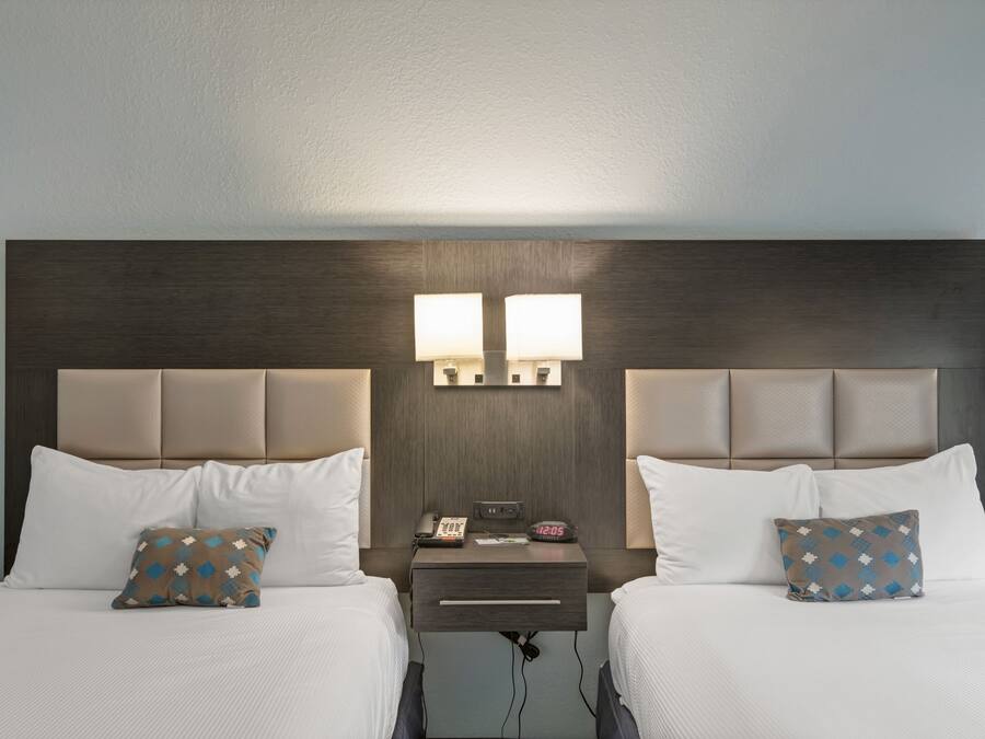 Kamar Double | Seprai premium, selimut bulu angsa, dan bantalan ekstra lembut