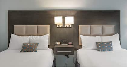 Iris Garden Inn