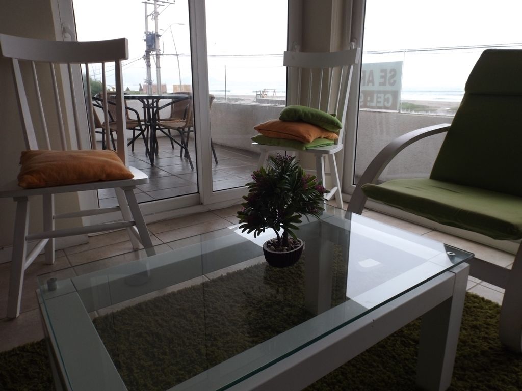 32-inch LED TV with satellite channels, TV