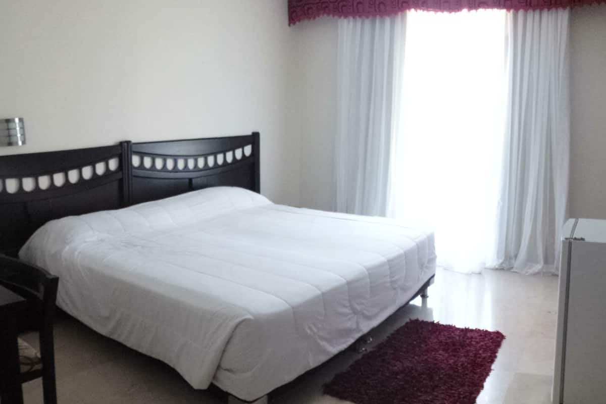 In-room safe, desk, rollaway beds, free WiFi