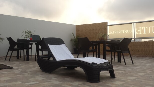 Outdoor spa tub - Hotel Suite Continental (Barranquilla)