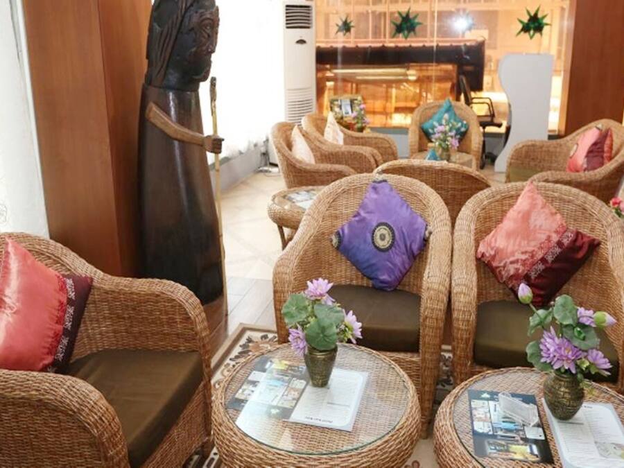 Lobby sitting area