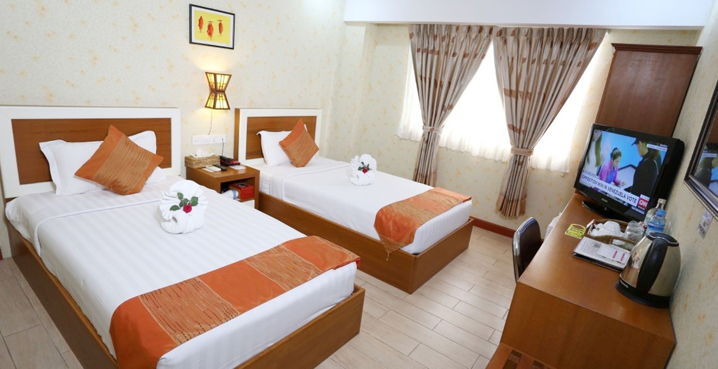 Luxury Room | Minibar, in-room safe, desk, iron/ironing board (on request)