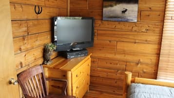 Premium Cabin, 2 Bedrooms, Mountain View | Room amenity