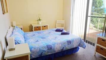 Familienapartment, 2 Schlafzimmer (1 Queen, 1 Tri-bunk and 1 Sofa bed)