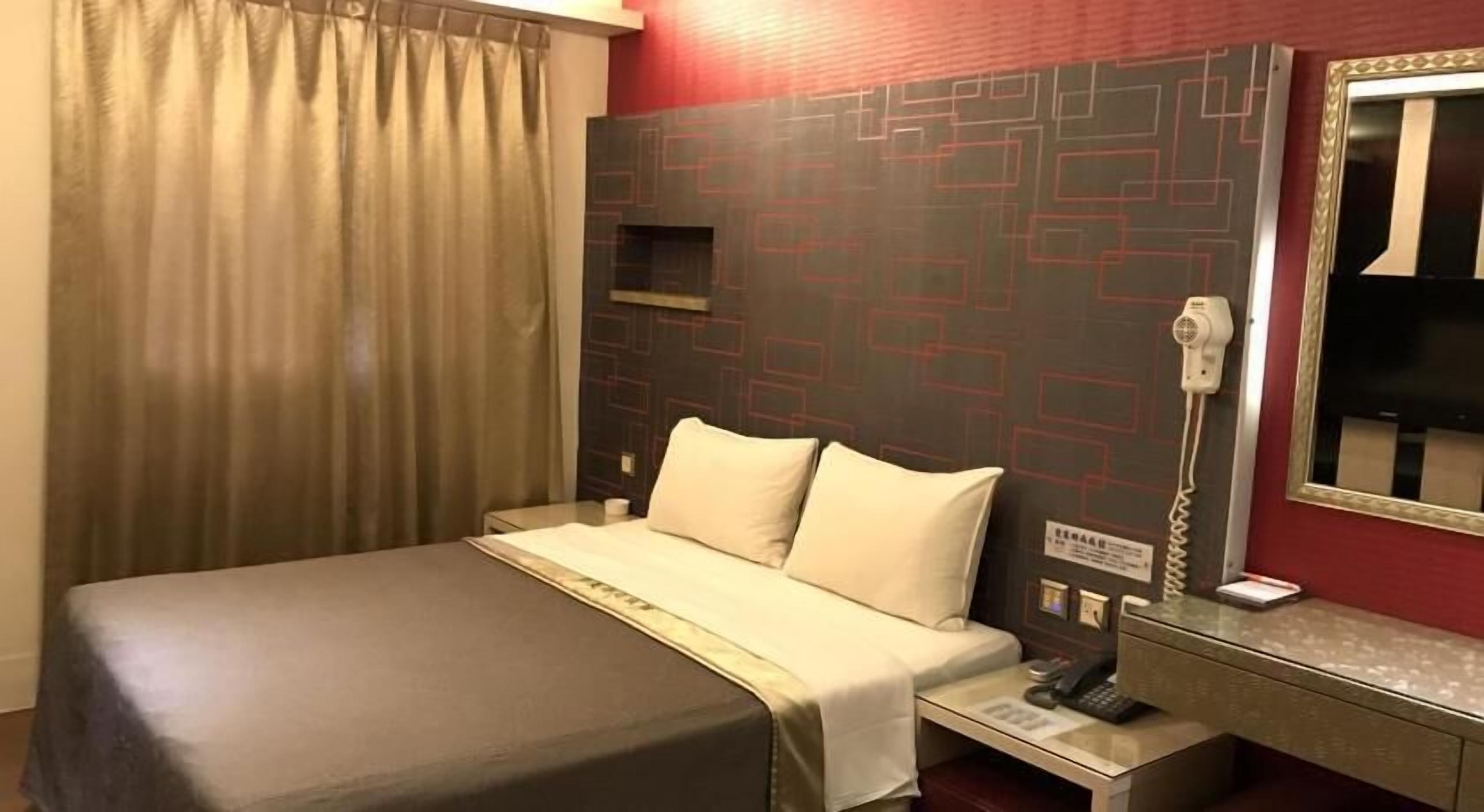 Tabla de planchar con plancha y wifi gratis 