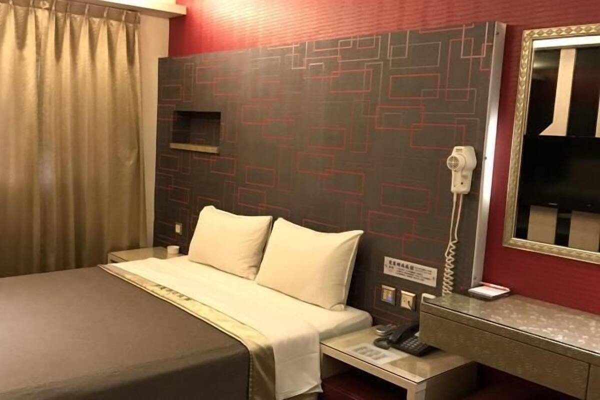 Tabla de planchar con plancha y wifi gratis