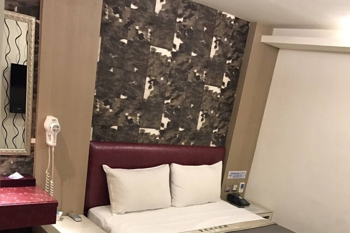 Tabla de planchar con plancha y wifi gratis